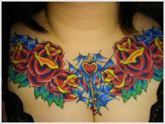令人震惊的彩色玫瑰心形纹身图案