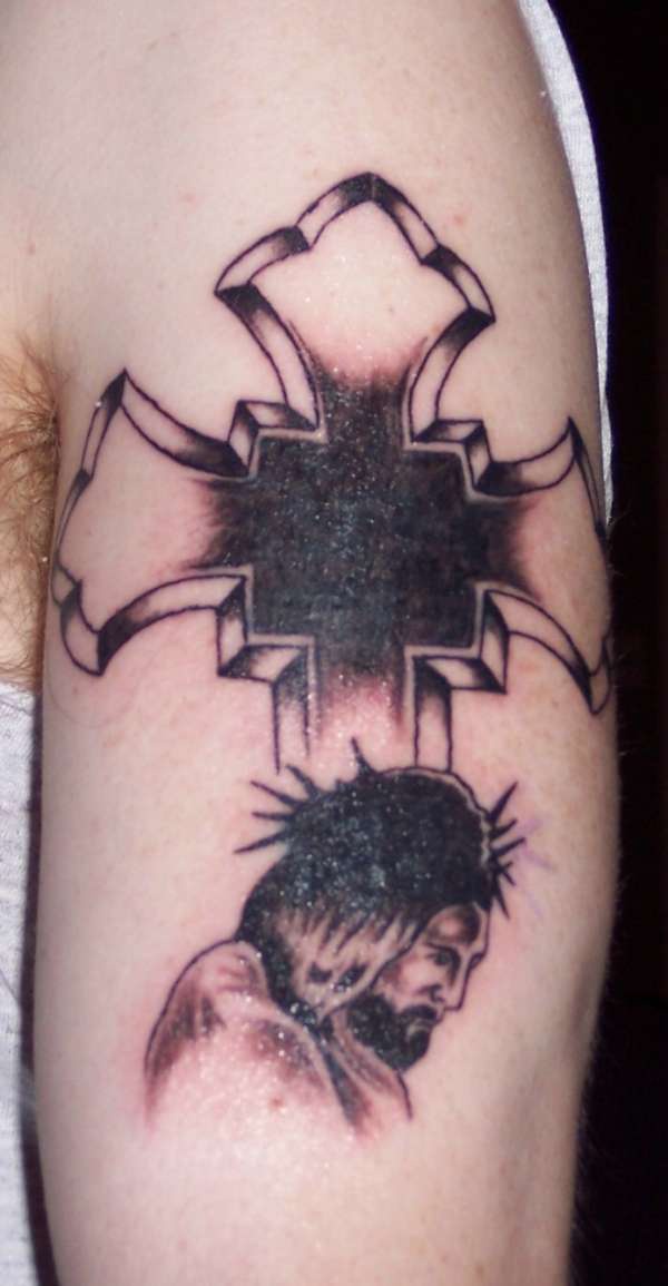 耶稣和十字架黑色纹身图案
