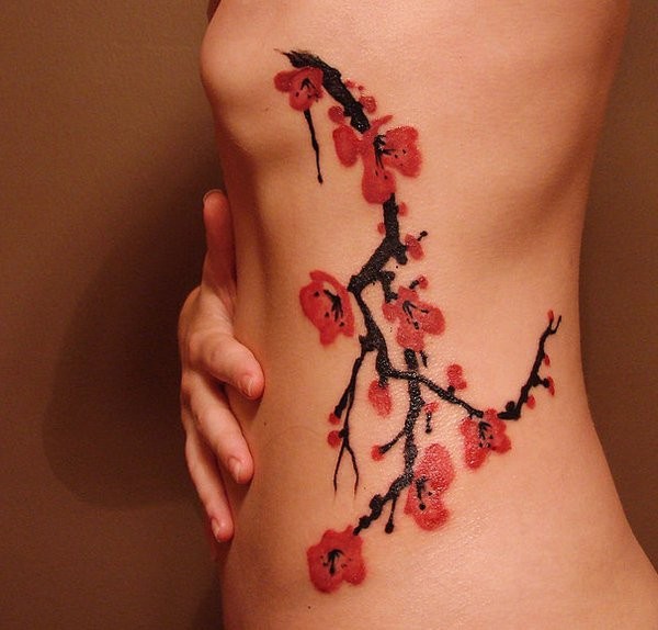 侧肋日式红色花朵纹身图案