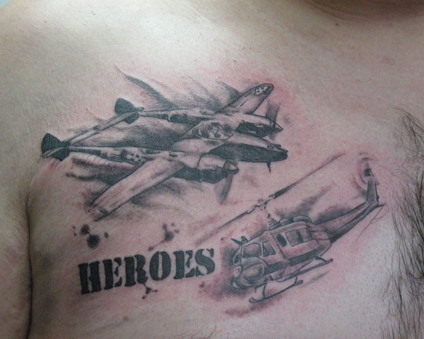胸部二战主题军用飞机和直升机纹身图案