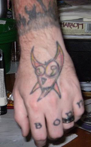 手背彩色个性卡通猫纹身图案