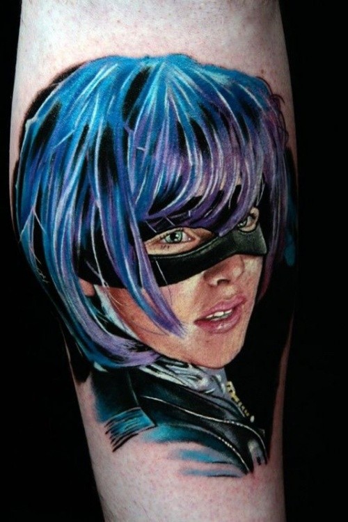 手臂彩色逼真的面具女英雄纹身图案