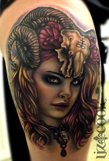 现代风格的彩色魔鬼女人纹身图案