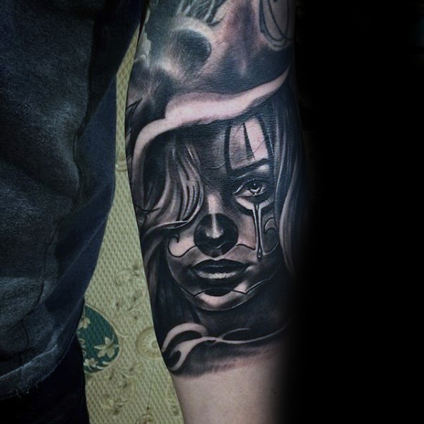 手臂墨西哥传统女生肖像纹身图案