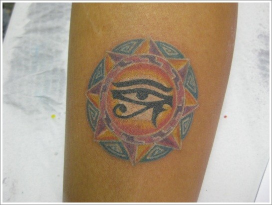 埃及荷鲁斯之眼彩色纹身图案