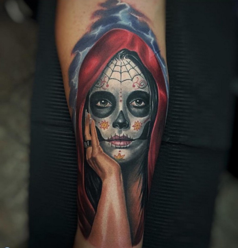 手臂彩色墨西哥传统女性肖像纹身图案
