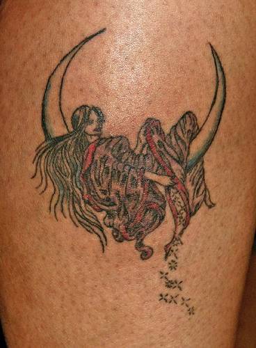 腿部彩色月亮上的女孩纹身图案