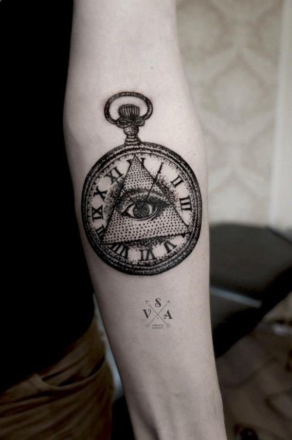 手臂黑白时钟与眼睛纹身图案