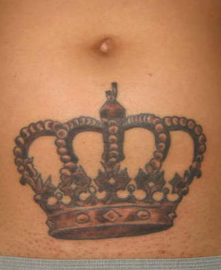 腹部皇家皇冠纹身图案