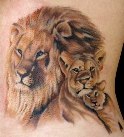 现实写实风格狮子家庭纹身图案