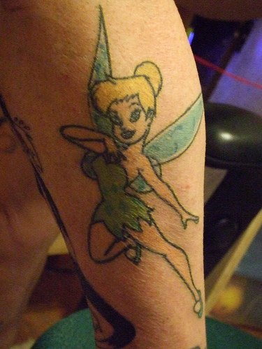 小腿卡通童话中的精灵纹身图案