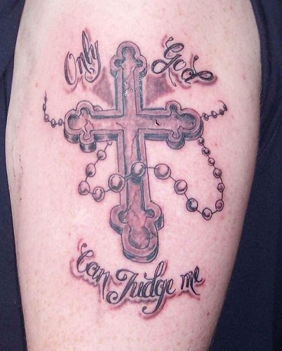 天主教的念珠十字架纹身图案