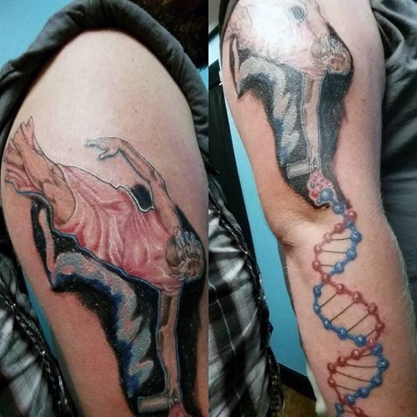 肩部彩色有趣的人物与DNA套图纹身