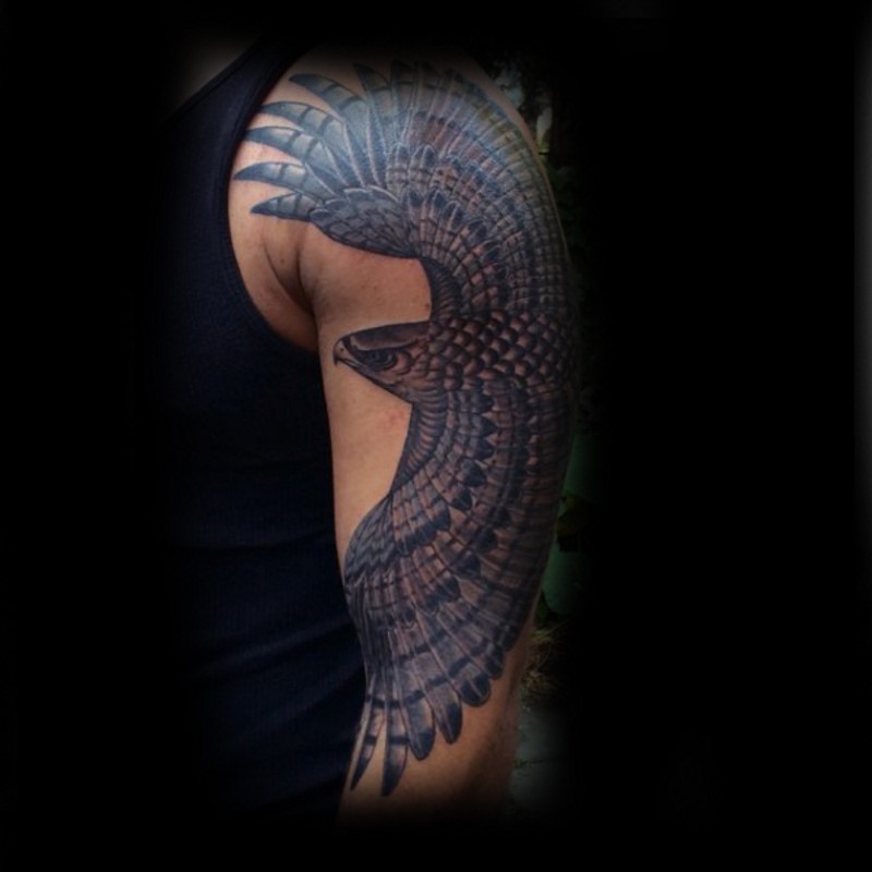 手臂印度风格彩绘鹰纹身图案