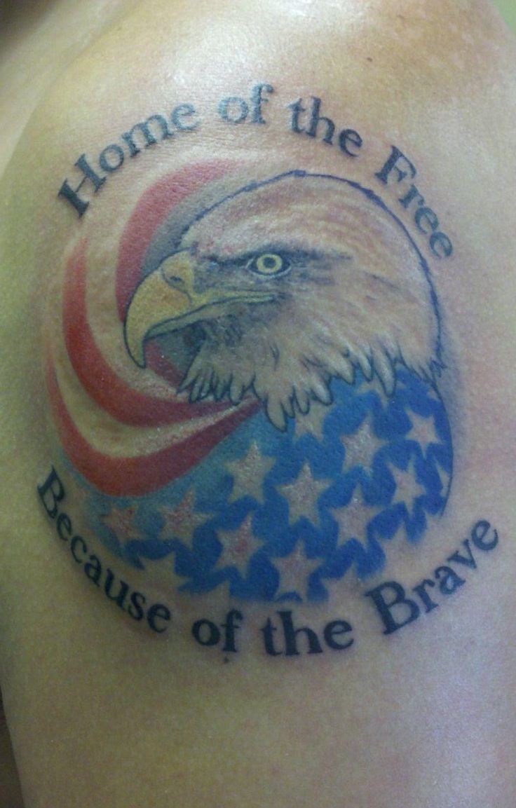 老鹰和美国国旗纹身图案