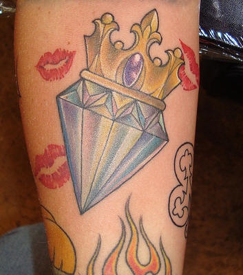 钻石加冕皇冠纹身图案