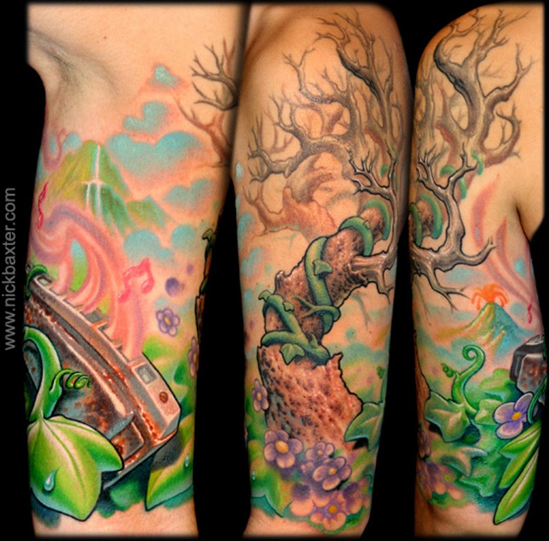 彩色的孤独树和花朵风景纹身图案