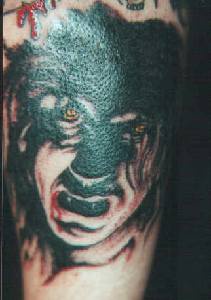电影中的恶魔逼真纹身图案
