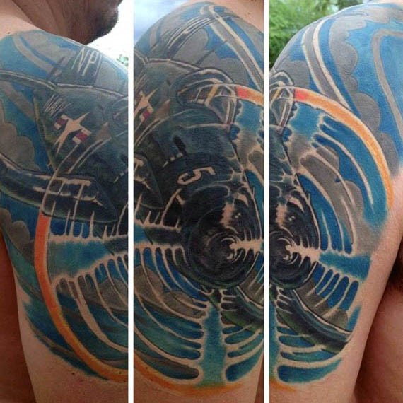 肩部插画风格二战战斗机纹身图案