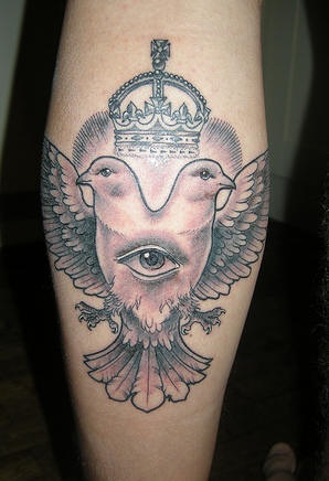 皇冠鸽子与眼睛艺术品纹身图案