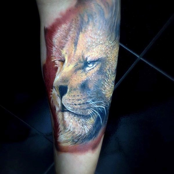 精彩的现实主义风格彩色狮子头纹身图案