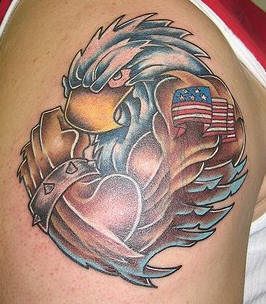 爱国的美国鹰纹身图案