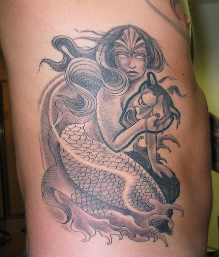 恶魔美人鱼和般若纹身图案