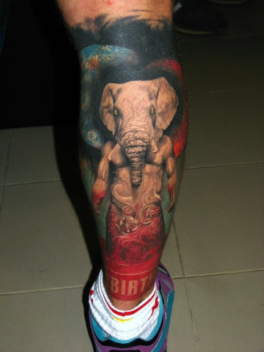 小腿漂亮神秘的象头人身纹身图案