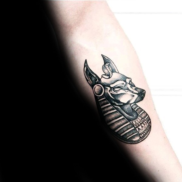 手臂插画式风格彩色埃及神兽纹身图案
