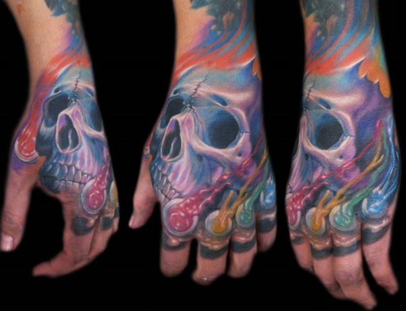 手背彩色未来主义骷髅和水母纹身图案