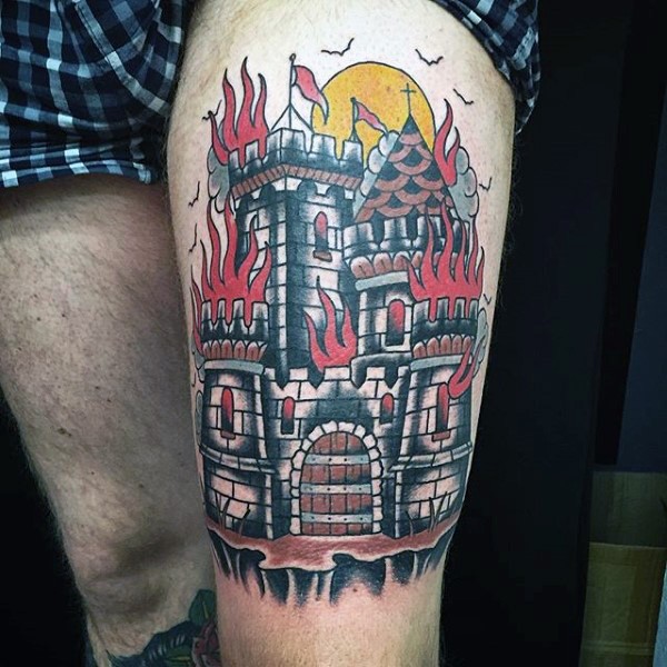 大腿old school老式的彩色城堡火灾纹身图案