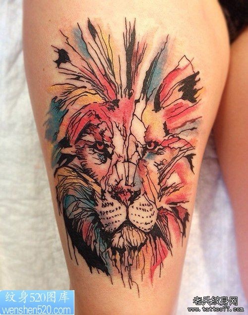 腿部水彩色大狮子头纹身图案
