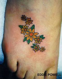 脚背彩色小清新花朵纹身图案