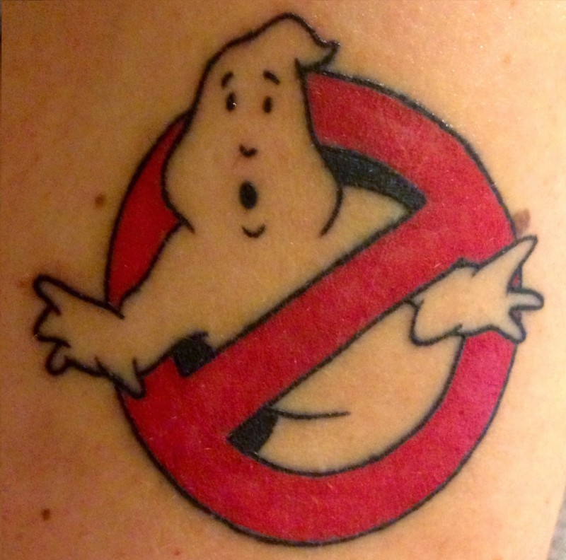 可爱的幽灵和禁止标志纹身图案