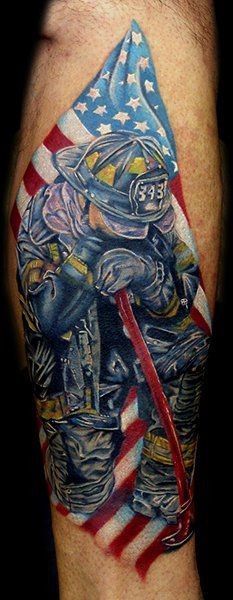 美国国旗与消防员纹身图案