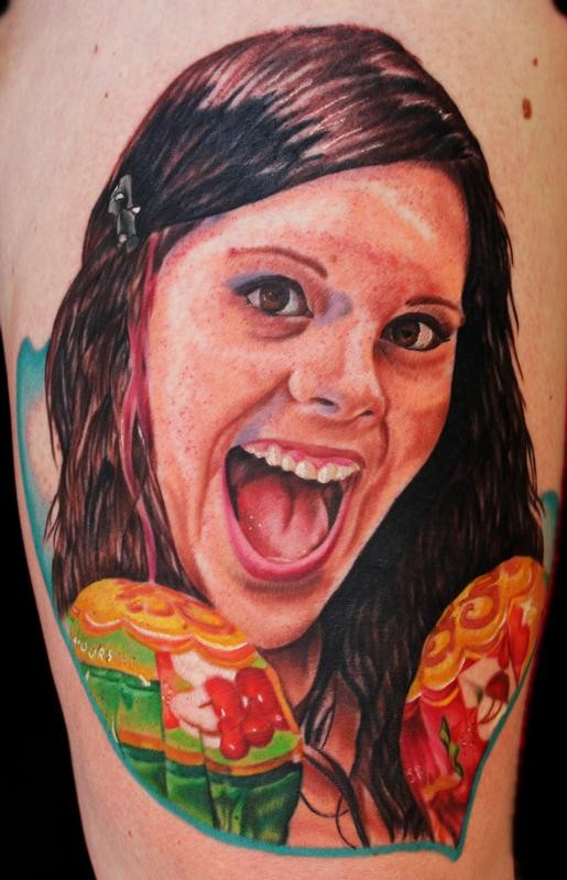 女人肖像微笑的脸和棒棒糖纹身图案