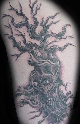 邪恶的黑暗枯树纹身图案