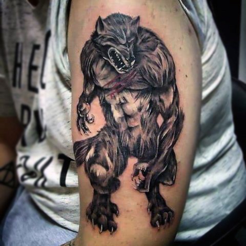 手臂插画风格邪恶的狼人纹身图案