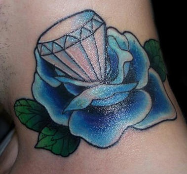 蓝玫瑰与钻石纹身图案