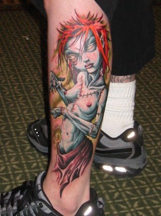 腿部彩色可怕的女孩怪物纹身图片