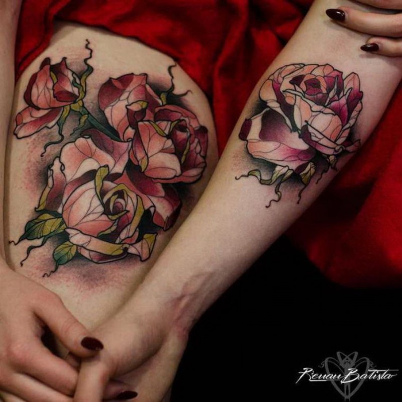 小臂和大腿典型的彩色几何玫瑰纹身图案