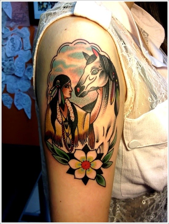 肩部老派彩色印度女孩与马纹身图案