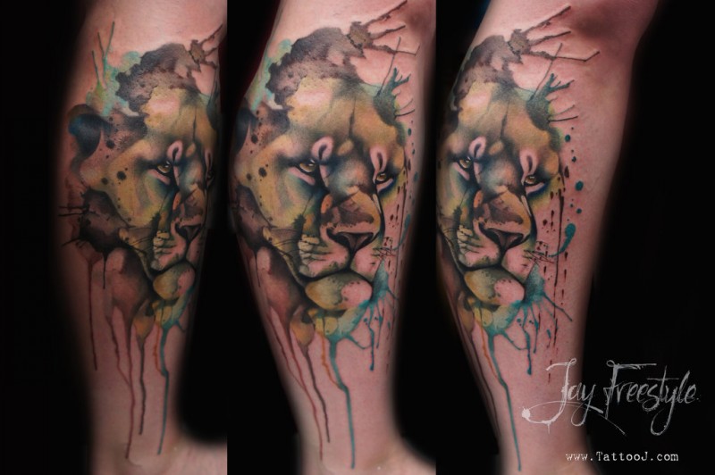 腿部水彩画风格有趣的狮子头纹身