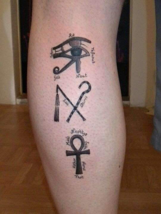 腿部埃及十字架荷鲁斯之眼符号纹身图案
