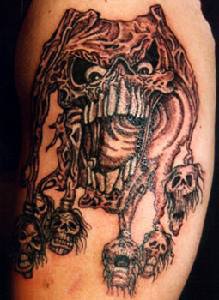 可怕的巫毒恶魔和骷髅纹身图案