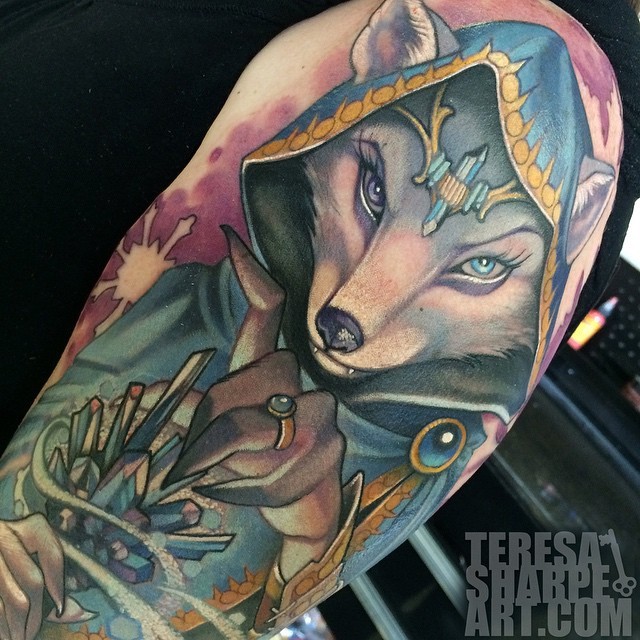 大臂华丽彩绘狐形女巫纹身图案
