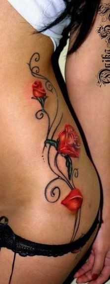 侧肋红玫瑰藤蔓纹身图案