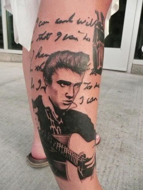 腿部黑色肖像风格埃尔维斯弹吉他纹身