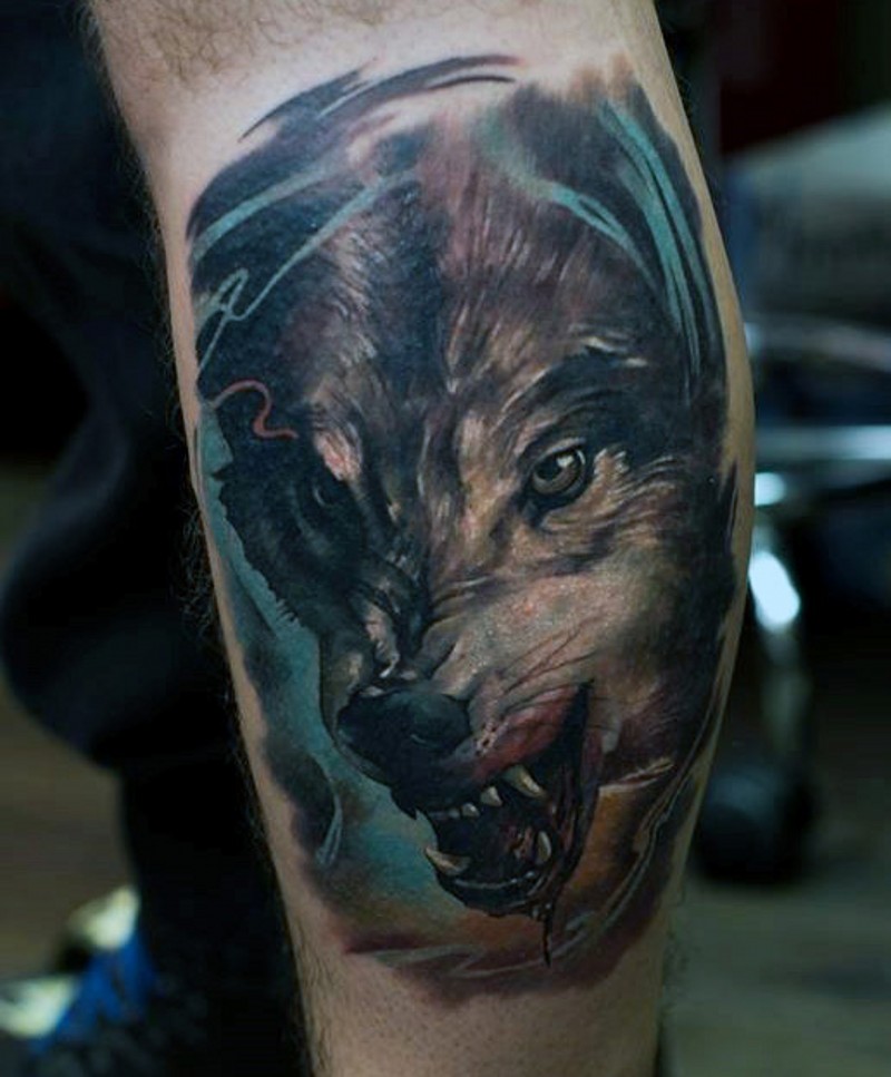 小腿可怕的彩绘邪恶狼头纹身图案