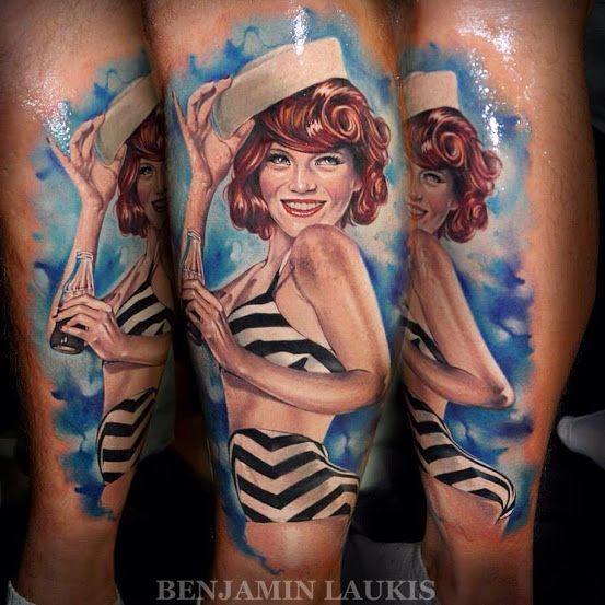 腿部彩色迷人的水手海报女郎纹身图案